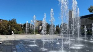 Ялта. Площадь Советская. Фонтаны. Кинотеатр Сатурн. Горисполком. 24.09.2025. Крым. Crimea. Yalta.