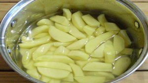 Картошка с солеными огурцами