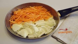 Квашенные синенькие с морковкой