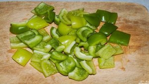 Картошка, тушенная с баклажанами