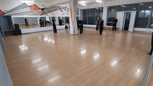 2 октября, Оксана. Фокстрот тщательно. Немножко квик-степа. Привет Серёже и Ире