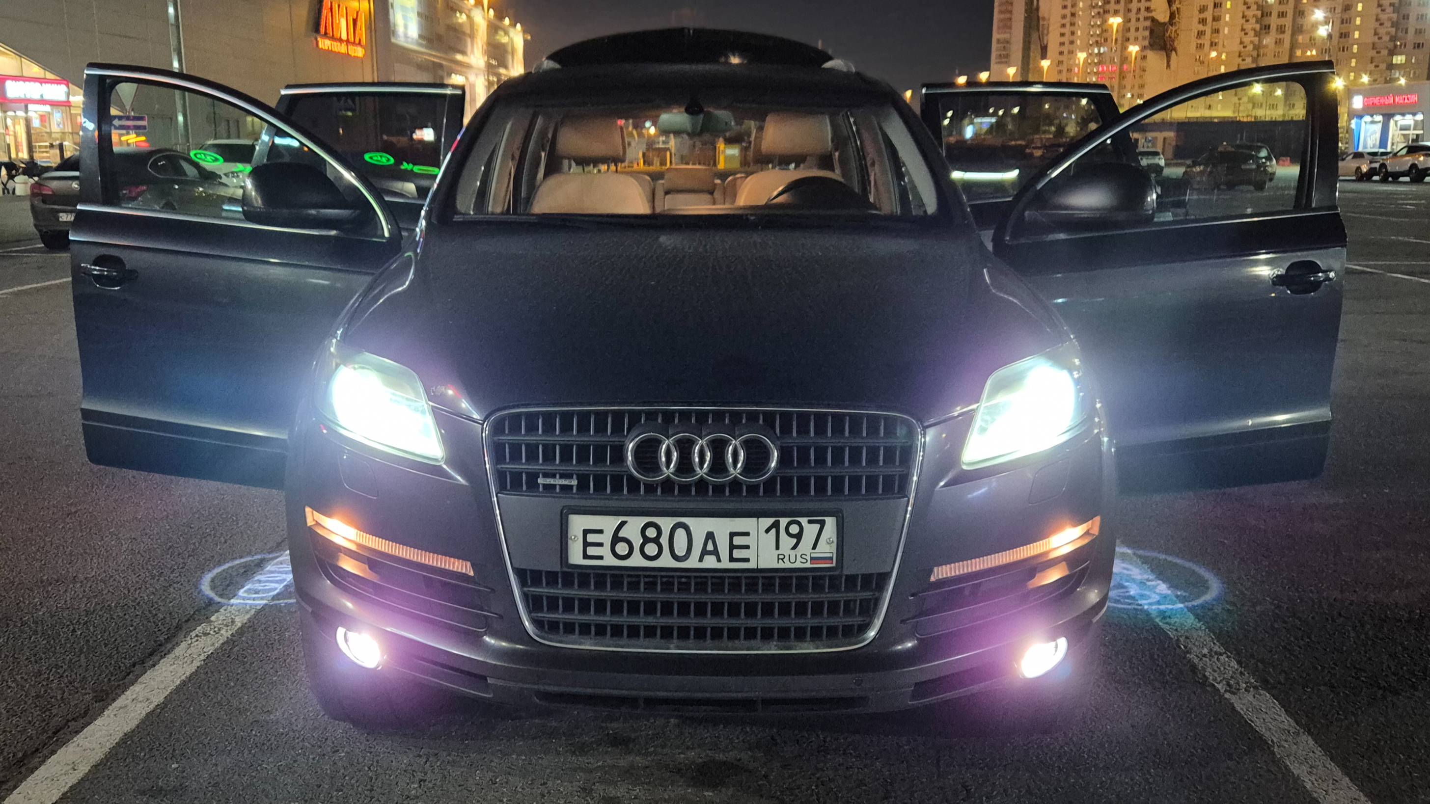 AUDI Q7