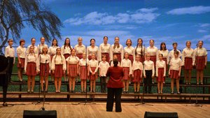 Во поле берёза стояла