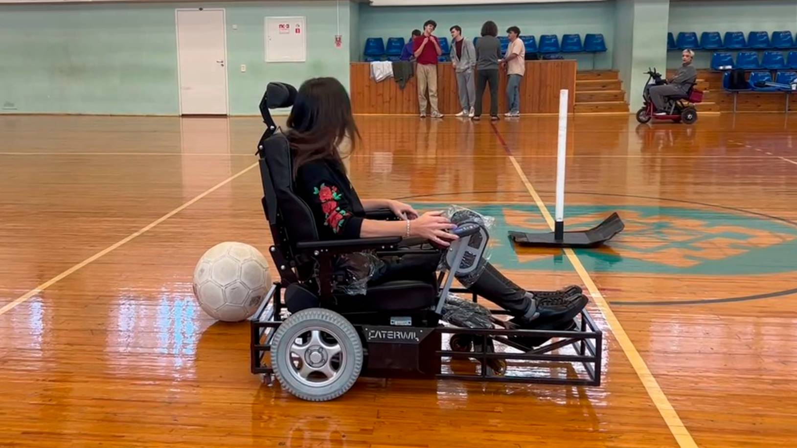 Выезжаем на правильное покрытие - тренировка в СК "Акробат" 1.10