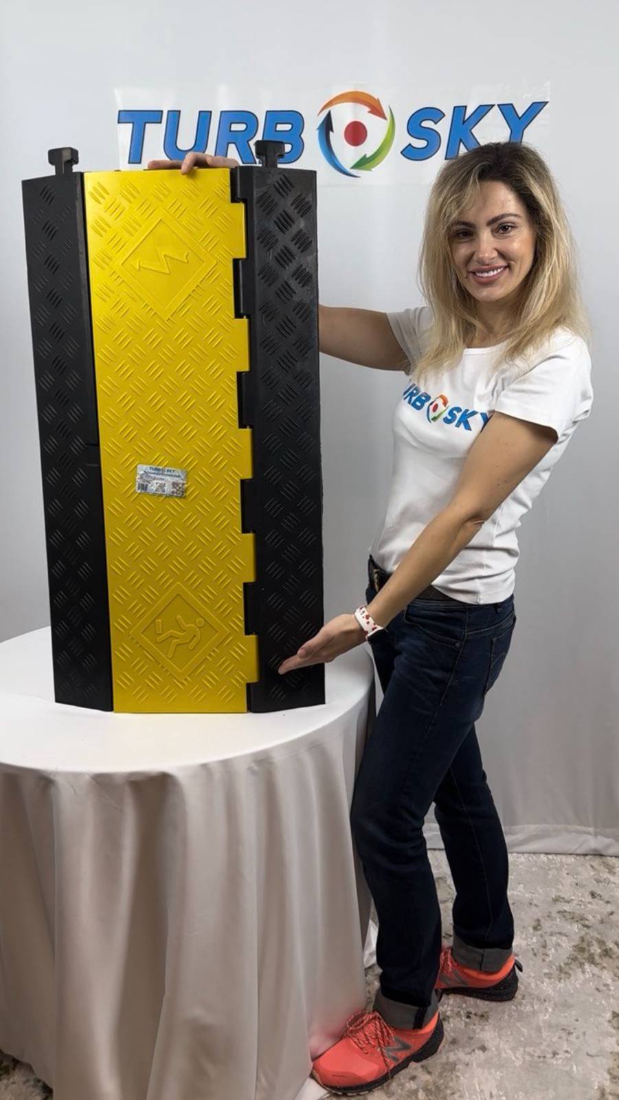 Кабель-канал уличный с крышкой TURBOSKY КК-5P