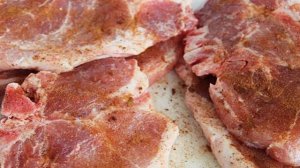 Мясо под ананасами в духовке