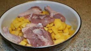 Картошка с курицей в рукаве