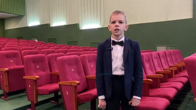 Сергей Есенин «Собаке Качалова (Дай, Джим, на счастье лапу мне)», читает Дмитрий Лавров, 9 лет смотреть онлайн