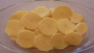 Картошка с ребрышками в духовке