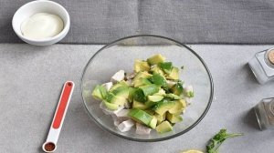 Курица с авокадо