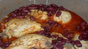 Курица с фасолью в мультиварке