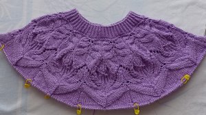 Круглая кокетка спицами ч.1 с 1 по 28 ряд.