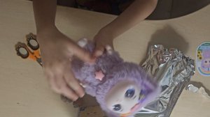 распаковываю Думия-Ула в средней коробке