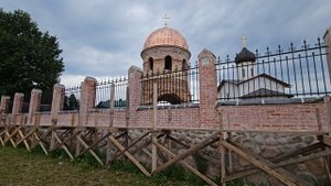 Успенская церковь в д. Феофилова Пустынь (Псковская область, Струго-Красненский район). 16.08.2024