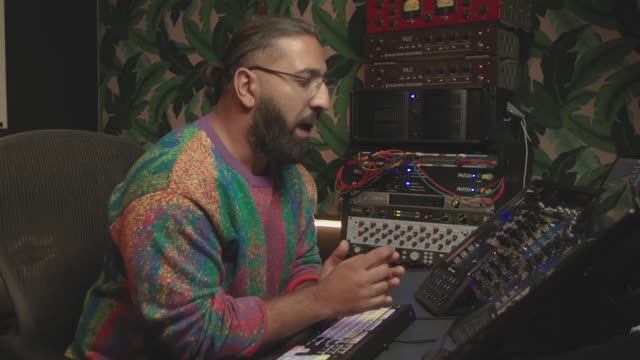 Bainz mixing 'Yea Yea Yea' by Young Thug | PART II смотреть онлайн