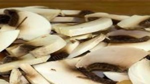 Курица с грибным соусом