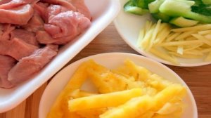 Мясо с ананасом