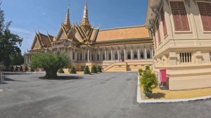 Камбоджа: Пномпень - бедная, но очень дорогая столица! Дворец короля, русский базар и музей геноцида