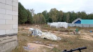 Ограждение красили, крышу накрывали, гряды убирали. СЕМЬЯ НА ДАЧЕ #282.