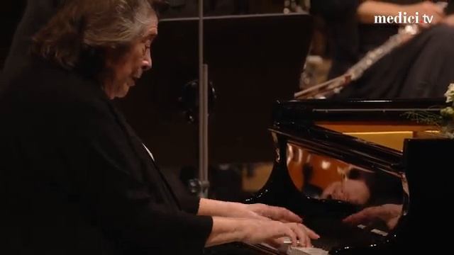 Шопеновский час смотреть онлайн