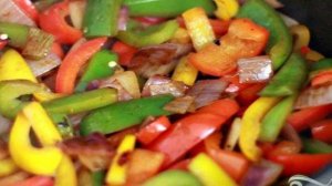 Колбаса с болгарским перцем и луком