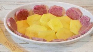 Лосось, запеченный с овощами