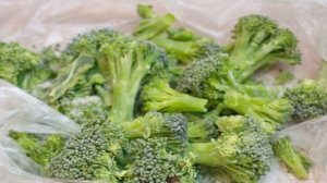 Капуста брокколи под сливочным соусом