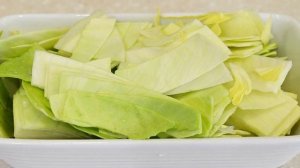 Капуста белокочанная с соусом