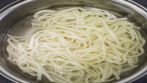 Лапша удон с говядиной и овощами