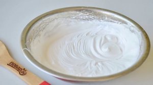 Меренги-сердечки с мороженым