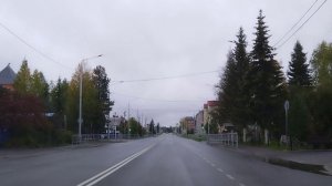 Послушайте красивую песню о осени. Исп. Алексей Романюта- Осень золотая..Друзья, уезжаю в отпуск.