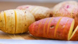 Картошка-гармошка в мультиварке