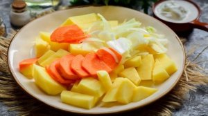 Курица с картошкой в сметане в мультиварке