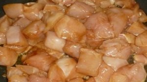 Курица с кешью и грибами