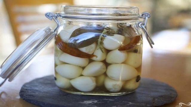 Квашеный чеснок