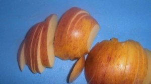 Курица с картошкой и яблоками