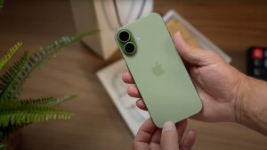 Распаковка iPhone 17 и первые впечатления!