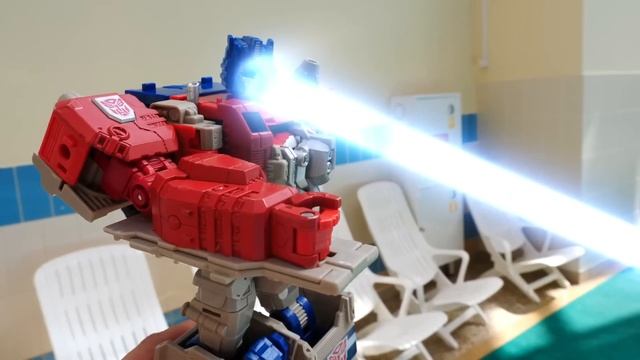 АКВАТИМ vs ОПТИМУС: Водные Приключения и Геройские Схватки!