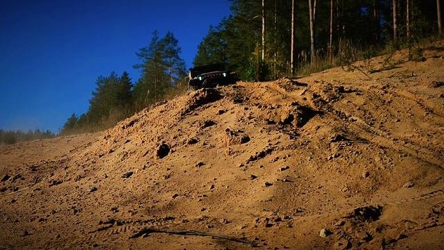 Песчаная покатушка на бездорожье 6x6 Crossrc Big Mustang EMO XL2
