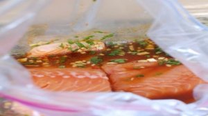 Лосось в китайском соусе, запеченный в духовке