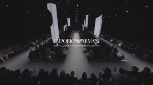 Показ женской коллекции Emporio Armani осень-зима 2025-2026