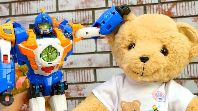 Зомбированный тобот и нашествие злодеев! Приключения супергероев для детей