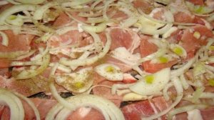 Мясо по-французски с кабачками