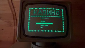 Демонстрация загрузки операционной системы SCP 3.0, на Robotron 1715M и игра "Казино"