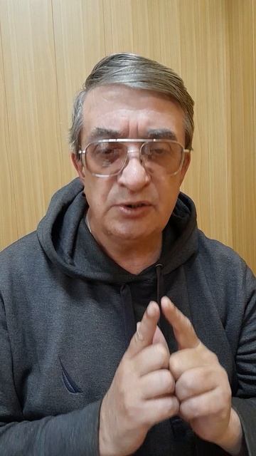 Анекдот про рыбалку и рыбаков на льдине и их надежде