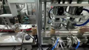 Машина для закатки стеклянных банок двухголовочная