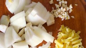 Мясо по-китайски с кабачками