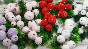 4 ИДЕИ НОВОГОДНИХ ПОДЕЛОК, использую веточки с плюшевыми ягодками. Новогодние поделки.