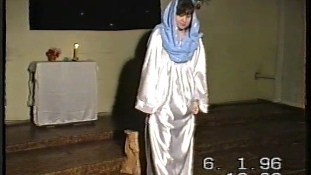 Рождественская постановка в Церкви Святой Троицы 1 яваря 1996 г., в Доме молитвы в Косино смотреть онлайн