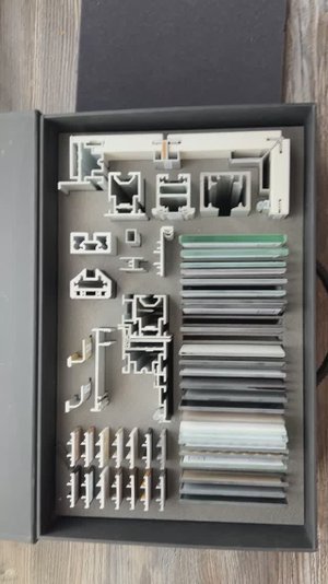 Алюминиевый профиль и стекло от VFDDESIGN.